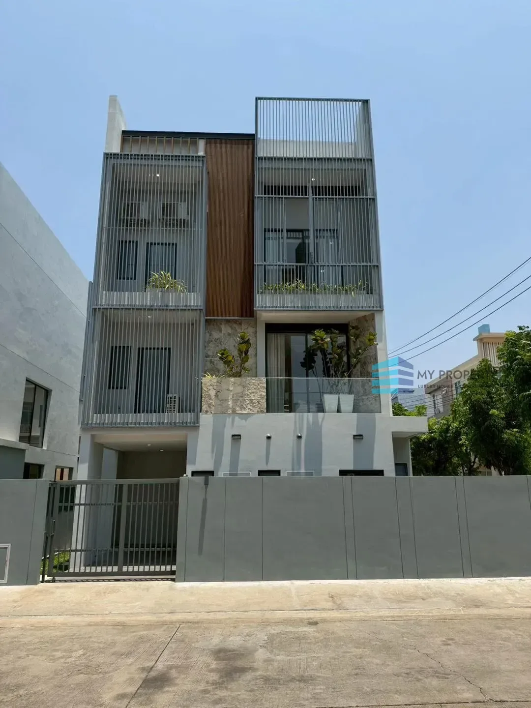 ปรีชา ราม 3 ถนนราษฎร์พัฒนา