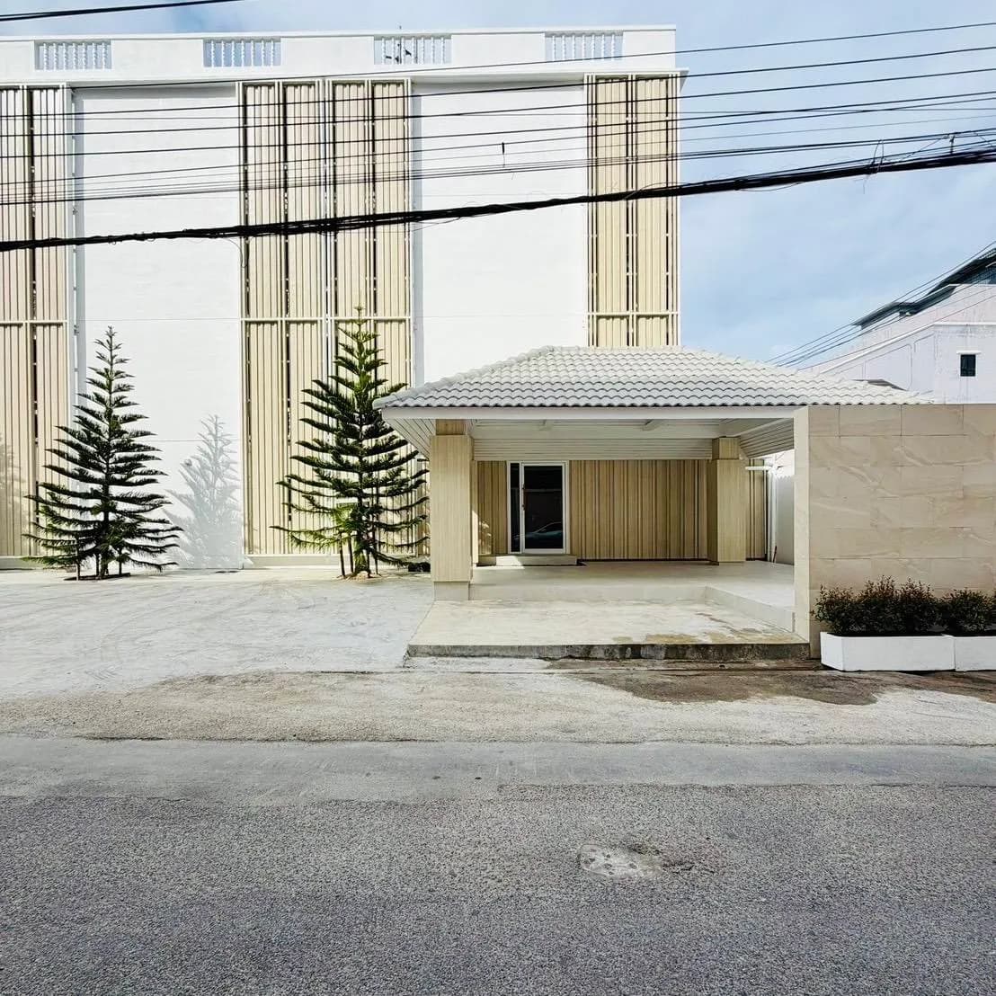 Office ให้เช่า | สุขุมวิท 71 (ปรีดีพนมยงค์ 14 แยก 1)